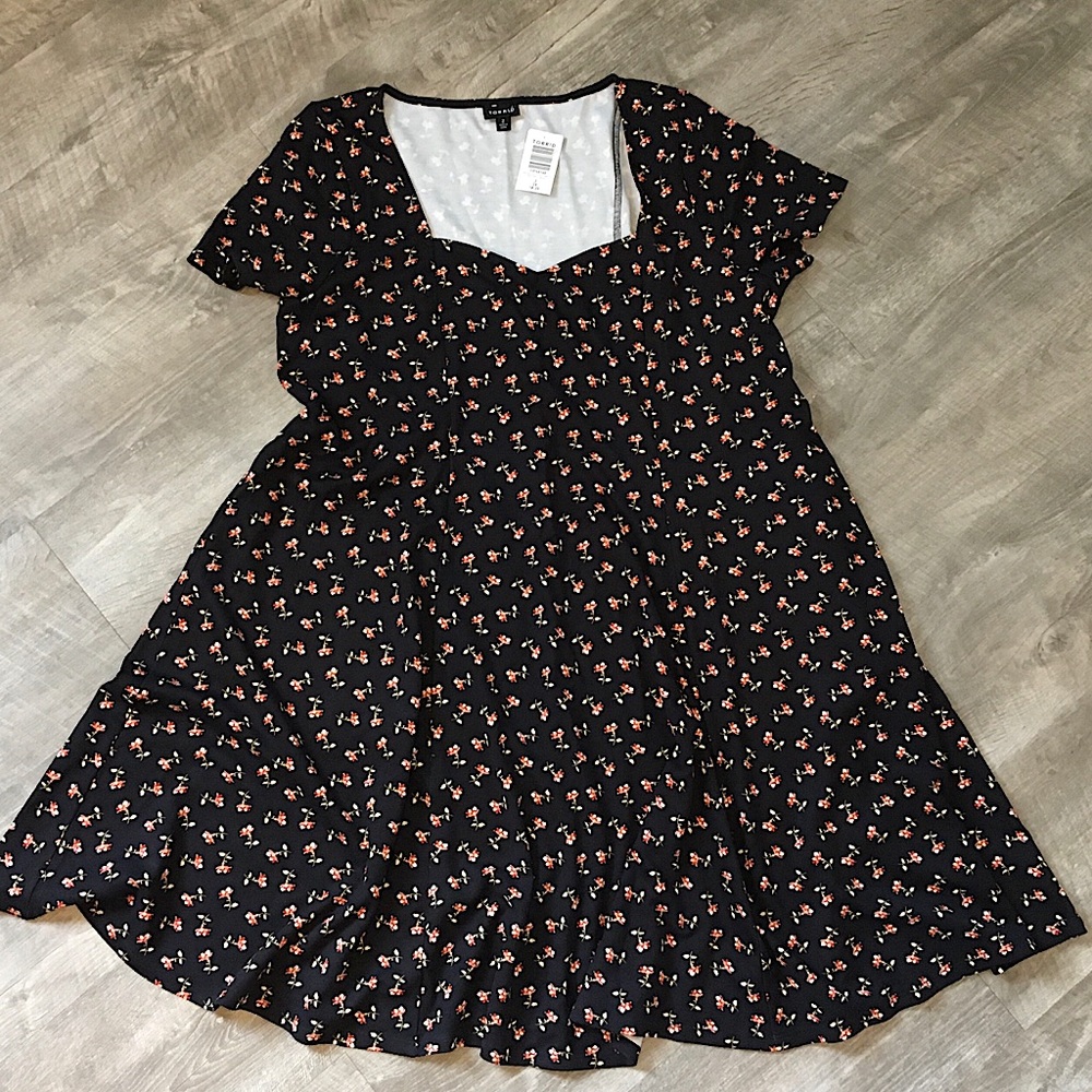 TORRID NWT 2 Floral Dress